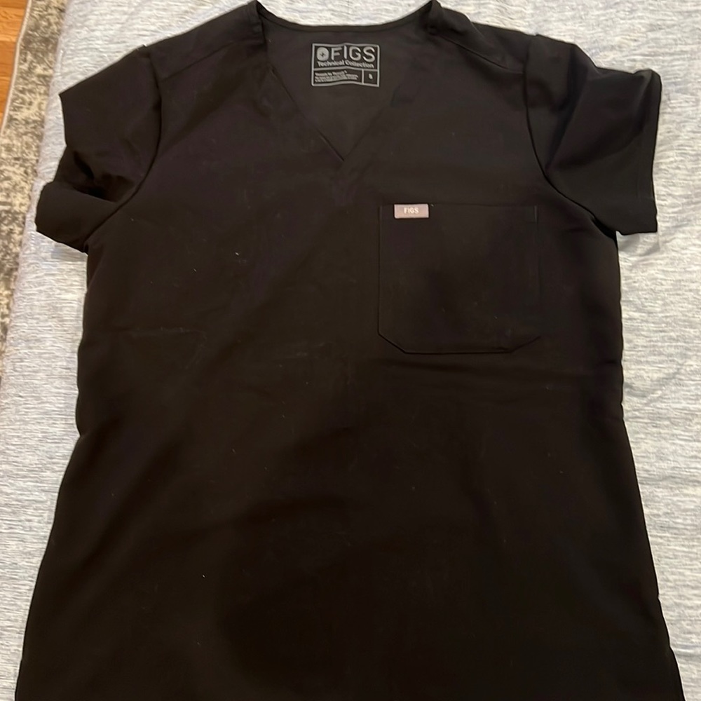 Figs top scrub black in size small